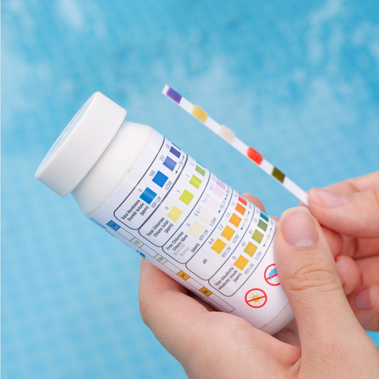 Pourquoi un pH équilibré est essentiel pour votre piscine